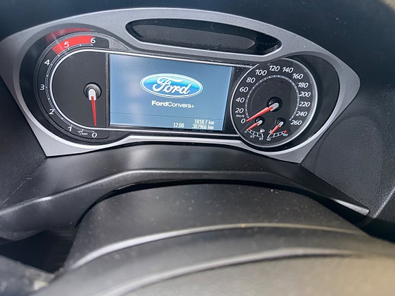 Ford Mondeo 9 of 19