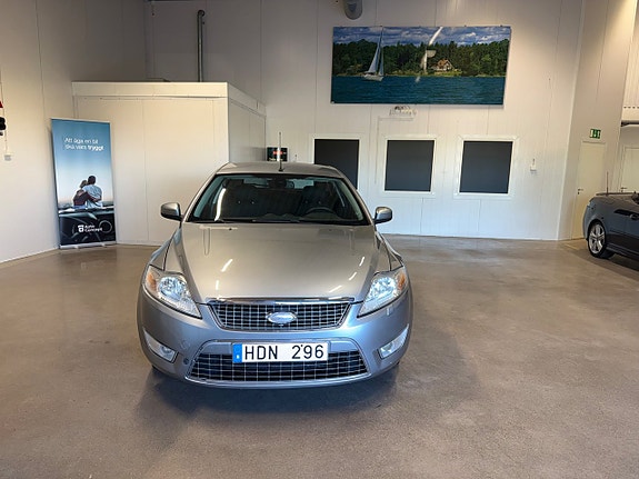 Ford Mondeo 2 of 5