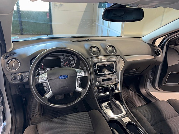 Ford Mondeo 10 of 19