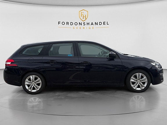 Peugeot 308 SW 4 of 5