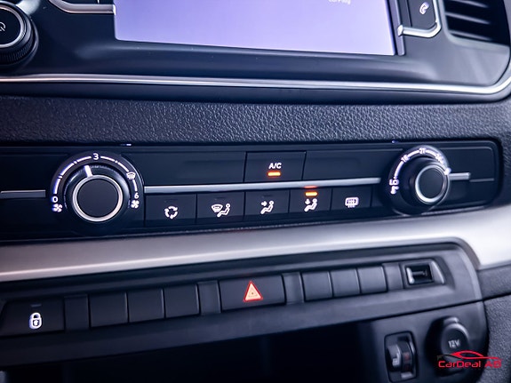 Peugeot Traveller 28 of 29