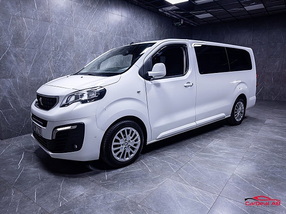 Peugeot Traveller 3 of 5