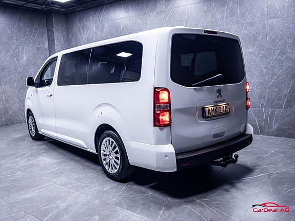 Peugeot Traveller 5 of 5