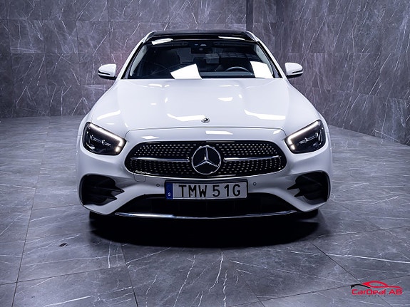 Mercedes-Benz E300 2 of 5