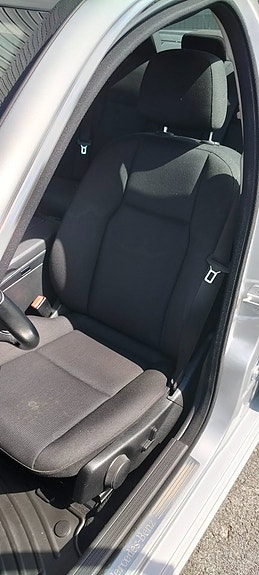 Mercedes-Benz C200 6 of 14