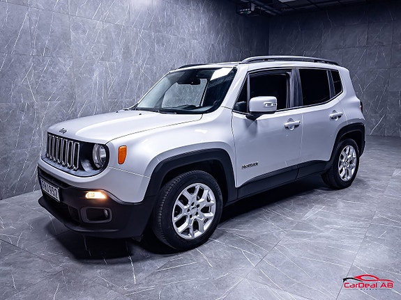 Jeep Renegade 3 of 26