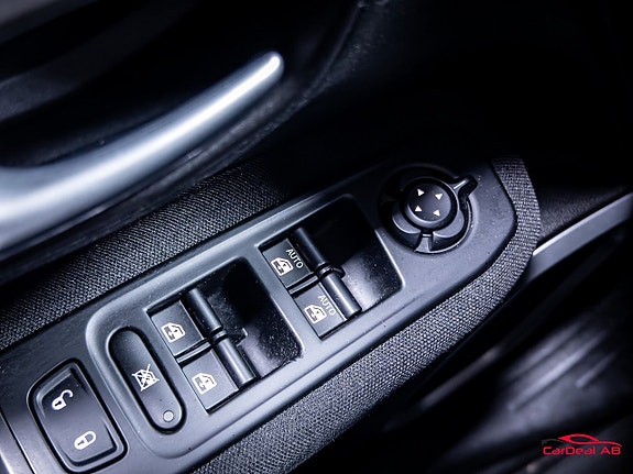 Jeep Renegade 26 of 26