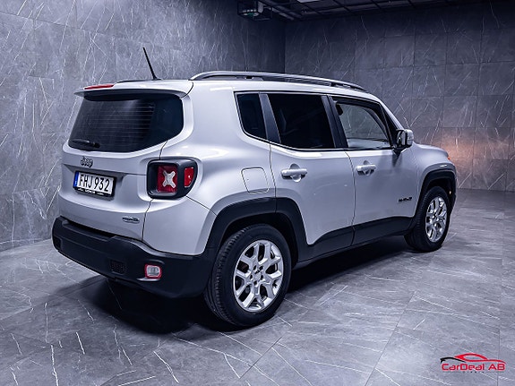Jeep Renegade 7 of 26