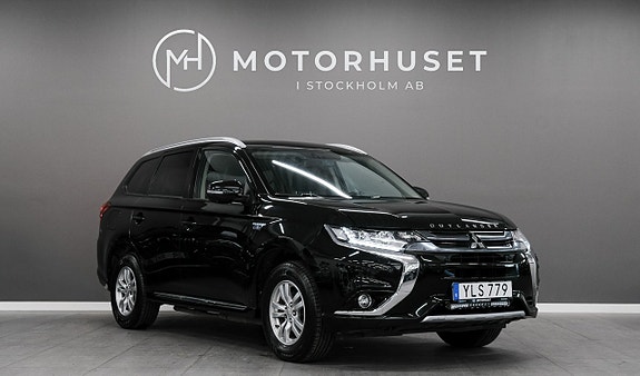 Mitsubishi Outlander 3 of 5
