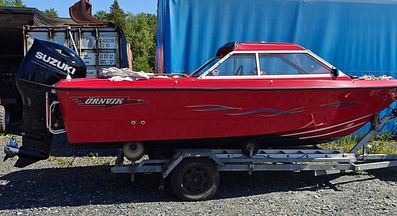 Fabriksny Suzuki DF200ATL  (2022) med en Örnvik 535 HT motorbåt + trailer 7 of 7