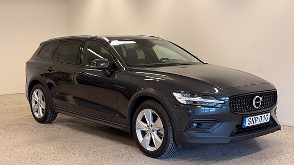 Volvo V60 Cross Country 5 of 5