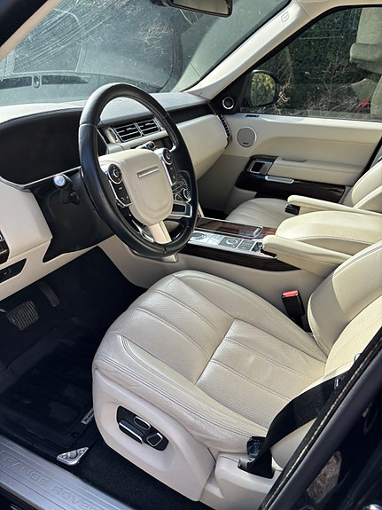 Land Rover Range Rover 3 of 3