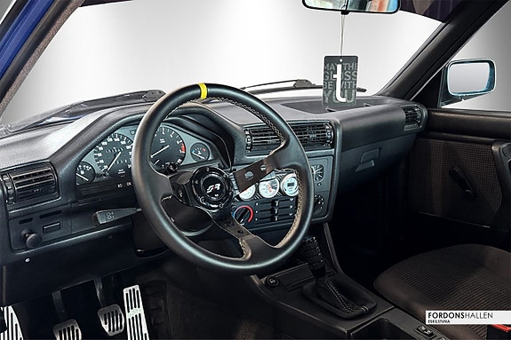 BMW 320 13 of 18