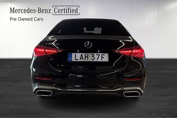 Mercedes-Benz C300 de 16 of 19