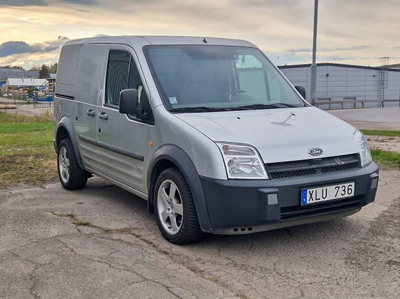 Ford Transit Connect 3 of 5