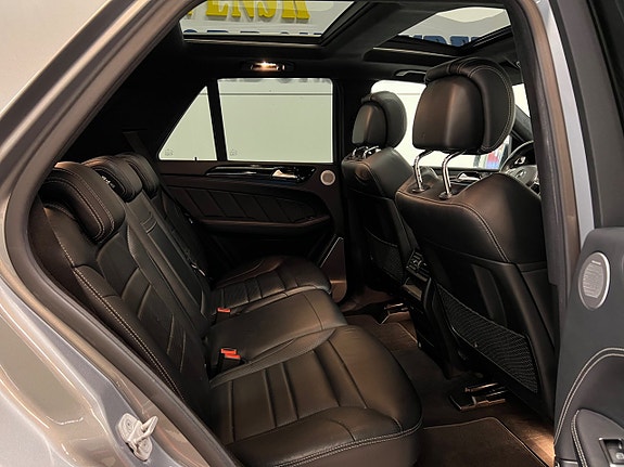 Mercedes-Benz ML63 11 of 30