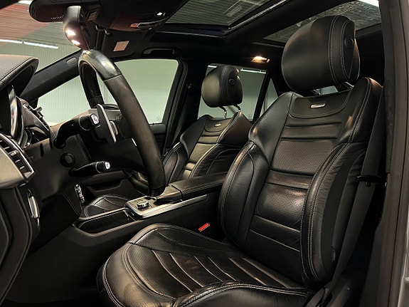 Mercedes-Benz ML63 26 of 30