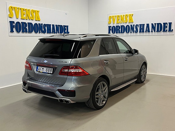 Mercedes-Benz ML63 6 of 30