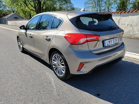 Ford Focus 3 of 18