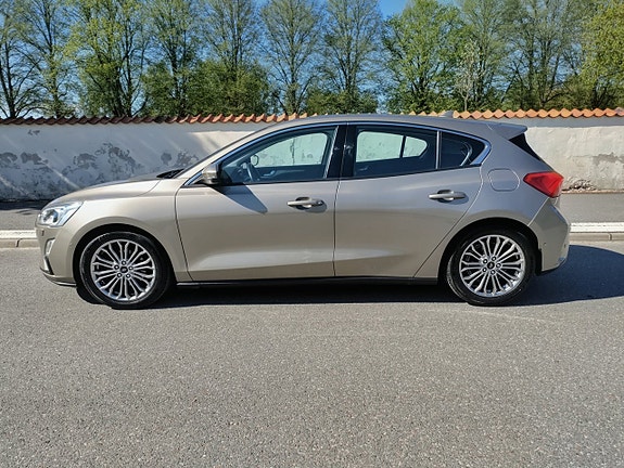 Ford Focus 5 of 18