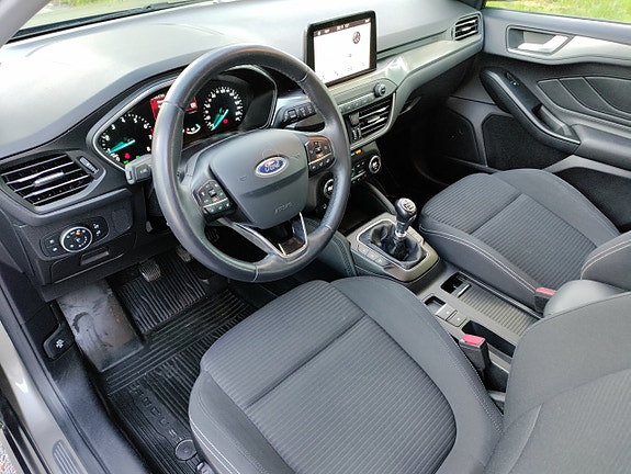 Ford Focus 9 of 18