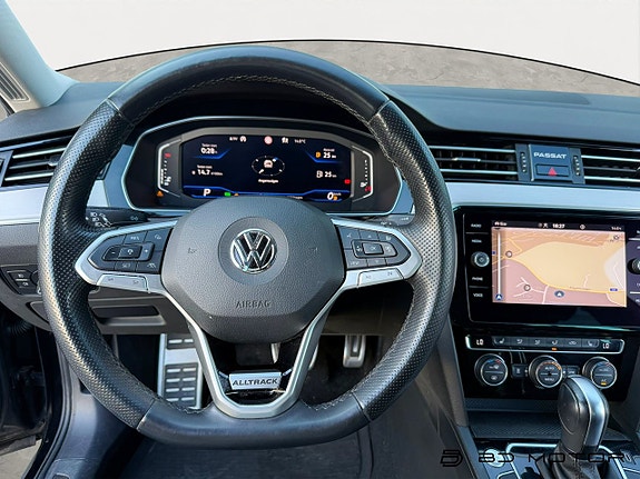 Volkswagen Passat Alltrack 17 of 19