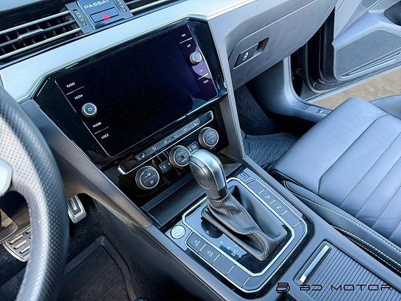 Volkswagen Passat Alltrack 13 of 19