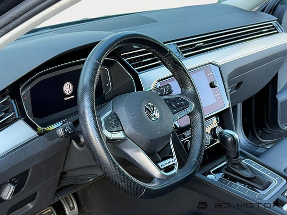 Volkswagen Passat Alltrack 10 of 19