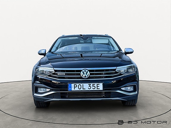 Volkswagen Passat Alltrack 4 of 5