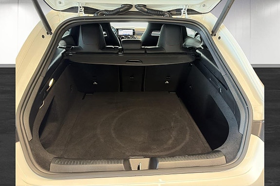 Mercedes-Benz CLA200 17 of 20