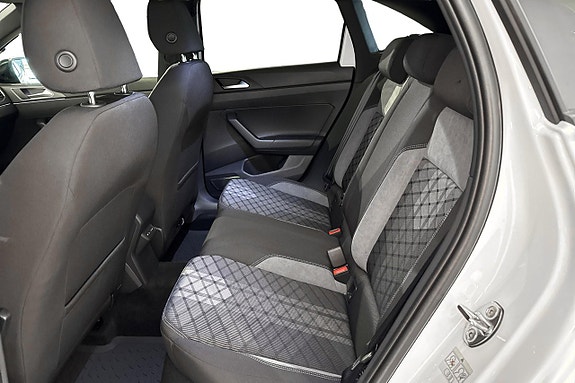 Volkswagen Taigo 6 of 8