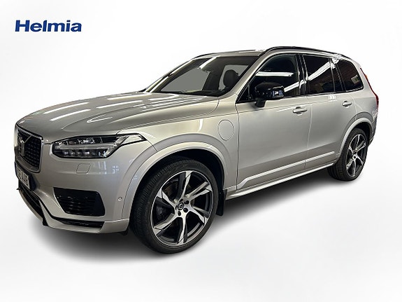 Volvo XC90 2 of 5