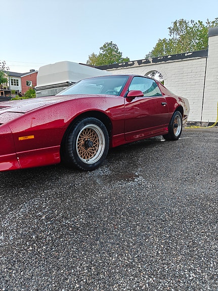 Pontiac Firebird 3 of 6