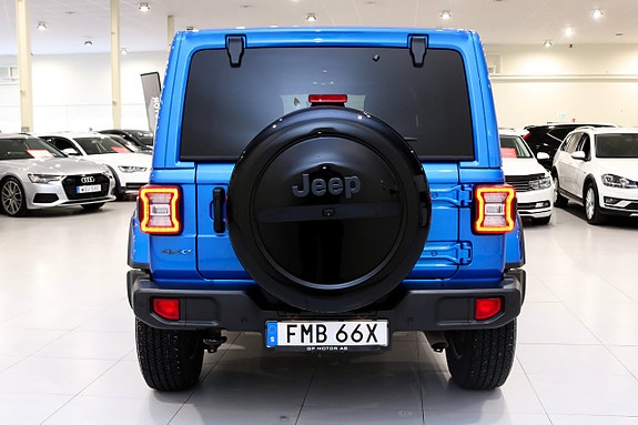 Jeep Wrangler Unlimited 6 of 28