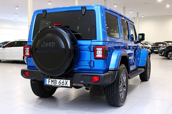 Jeep Wrangler Unlimited 5 of 5