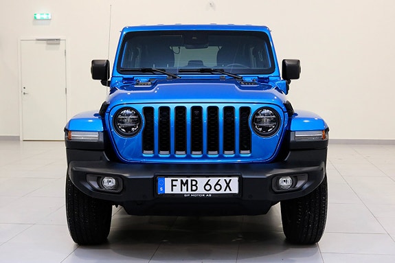 Jeep Wrangler Unlimited 10 of 28