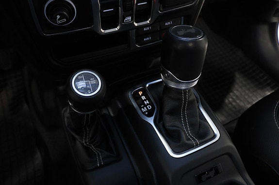Jeep Wrangler Unlimited 20 of 28