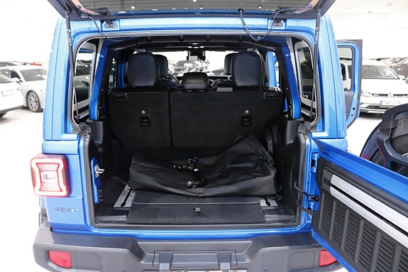 Jeep Wrangler Unlimited 19 of 28