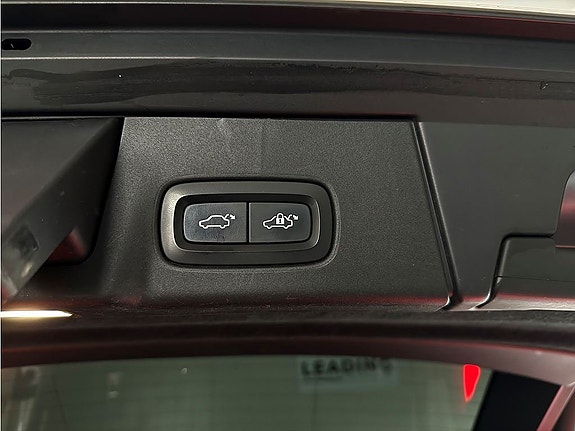 Volvo V90 Cross Country 24 of 25