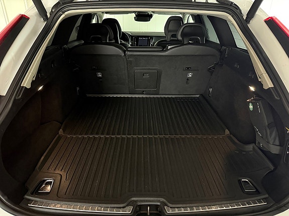 Volvo V90 Cross Country 23 of 25