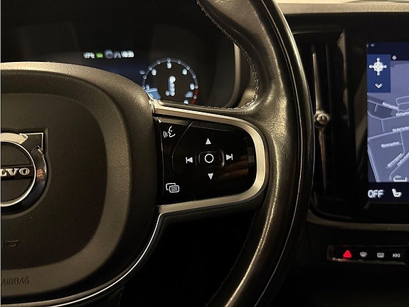 Volvo V90 Cross Country 14 of 25