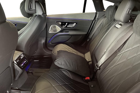Mercedes-Benz EQS SUV 11 of 25