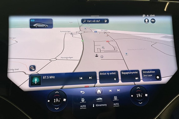 Mercedes-Benz EQS SUV 18 of 25