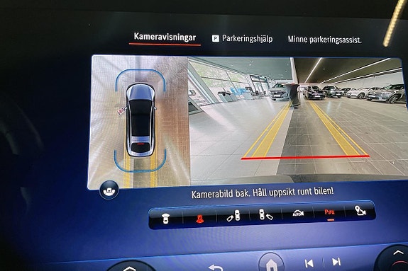 Mercedes-Benz EQS SUV 15 of 25