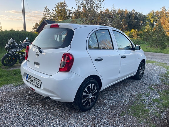 Nissan Micra 2 of 5