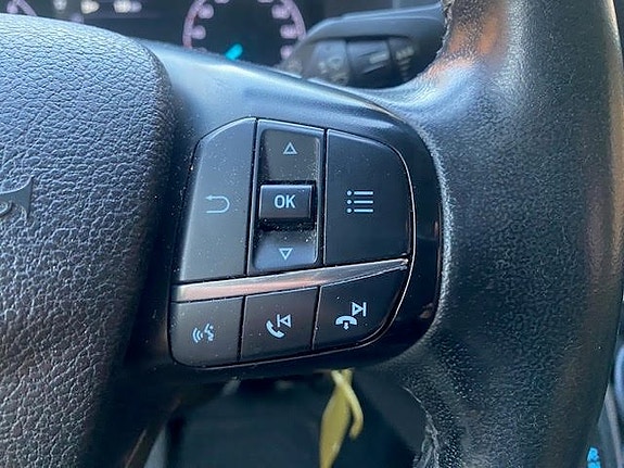 Ford Transit Custom 21 of 25