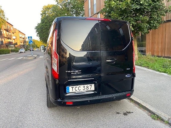 Ford Transit Custom 4 of 5