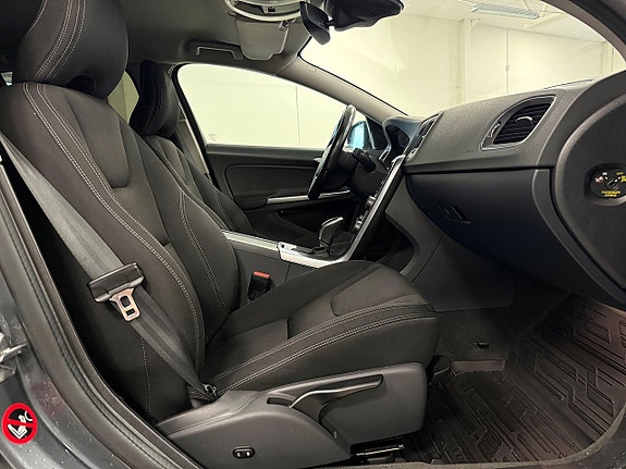 Volvo V60 4 of 24