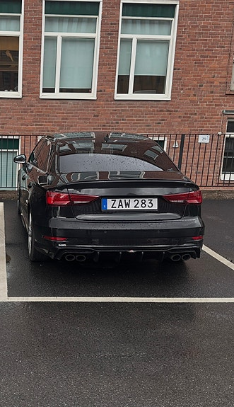 Audi S3 3 of 5