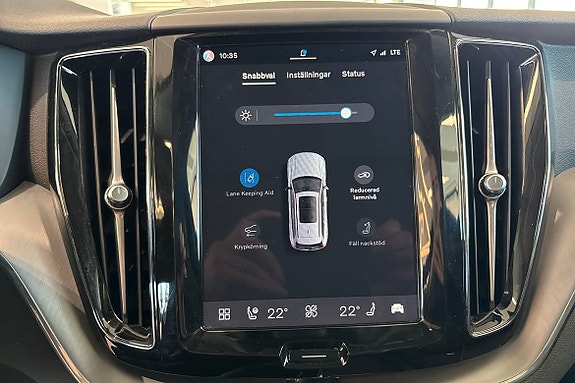 Volvo XC60 29 of 30